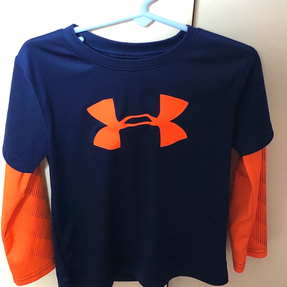 Boys size 4 under armour